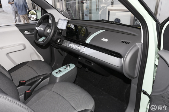 CHANGAN Lumin2022 301Km Sweet Long Battery Life Wit/blauw 4 zitplaatsen Auto Voertuig