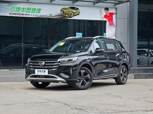 Gac Gs4 2023 Fwd 1.5t 177hp L4 5 zitplaatsen Versie van Trumpchi Gs4 Benzinauto