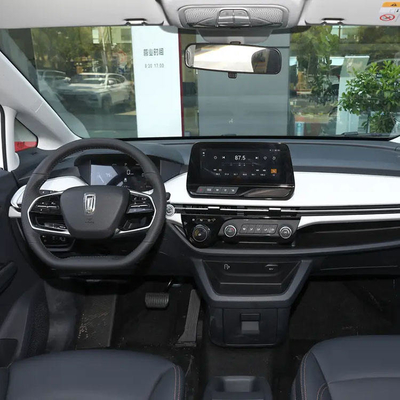 Besturn NAT 120kW gecombineerd vermogen 195km CLTC Range Pure Electric MPV voor een soepele reis