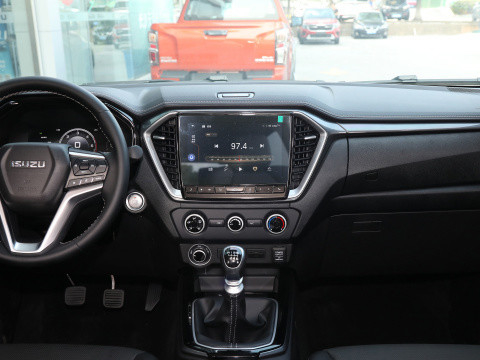 2023 Isuzu D-MAX V-CROSS 1.9T Automatische 4WD Diesel Touch Screen Achtercamera RZ4E Truck