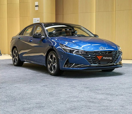 Hyundai Elantra 5 zitplaatsen Luxe benzine sedan voor hoge snelheid en krachtige prestaties