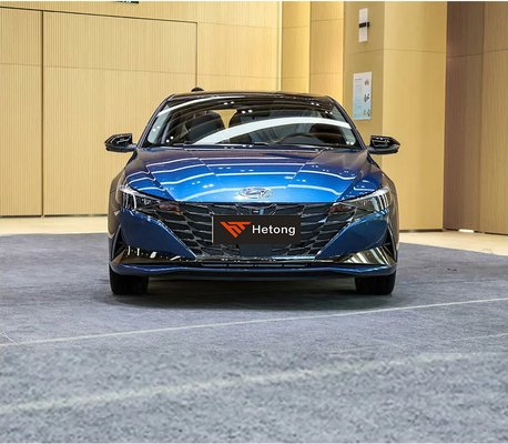 Hyundai Elantra 5 zitplaatsen Luxe benzine sedan voor hoge snelheid en krachtige prestaties