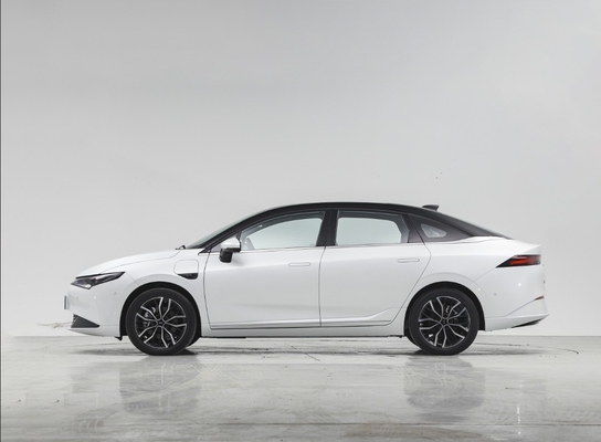 Auto Xpeng P5 2021 460g energievoertuig met hoge snelheid en zuiver elektrische technologie