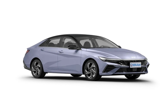 2023 Hyundai Elantra 1.5L CVT FWD Gasoline Auto met afmetingen 4720x1810x1415mm