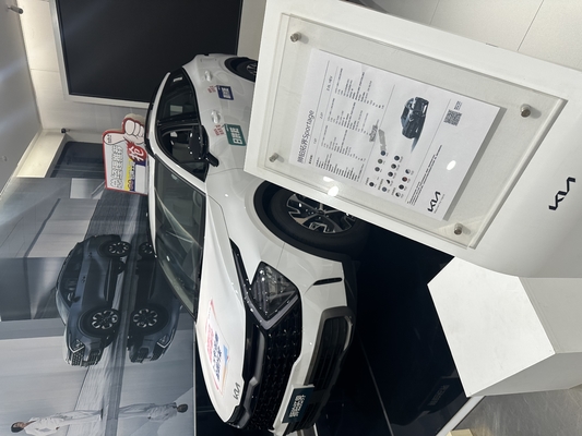 2022 Kia Lion Platinum Endurance 210 Hybrid SUV met laag brandstofverbruik en LED-daglicht
