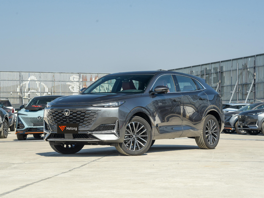 130 km NEDC Kilometerstand Changan Uni-K Benzin SUV 2024 Model 1845kg Curb Weight 2.0T Motor