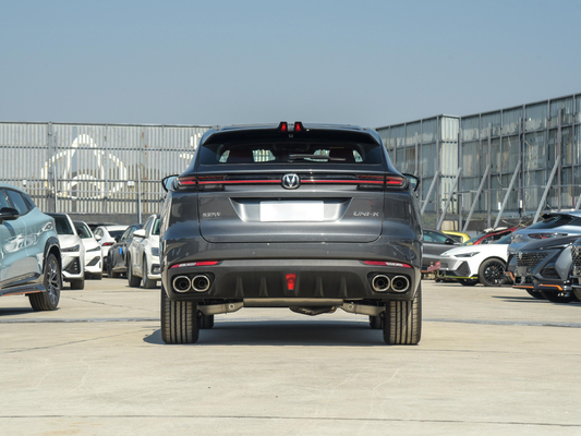 130 km NEDC Kilometerstand Changan Uni-K Benzin SUV 2024 Model 1845kg Curb Weight 2.0T Motor