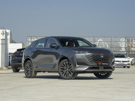 130 km NEDC Kilometerstand Changan Uni-K Benzin SUV 2024 Model 1845kg Curb Weight 2.0T Motor