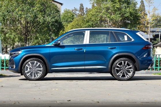 Manjaro Geely Xingyue L 2.0TD Power Automatic Two-Drive SUV met 5 zitplaatsen en 2 airbags