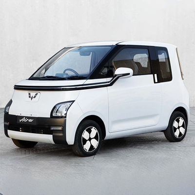Zwarte Wuling AirEV Mini Ev Elektrisch voertuig 2022 2023 Energie Air EV Kleine auto 822KG