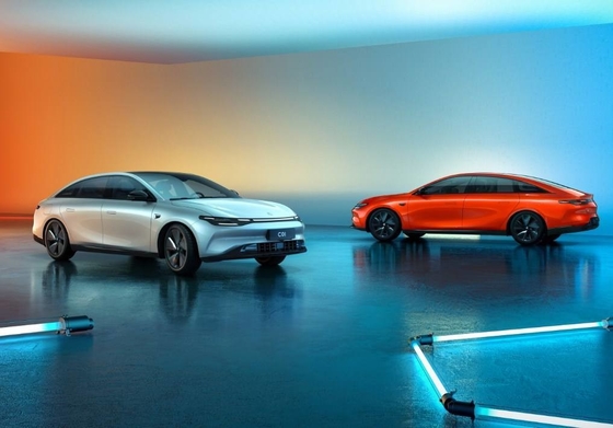100% elektrische auto 2022 LEAPMOTOR C01 High Speed achterdrijving 525KM gemaakt met 4 zitplaatsen