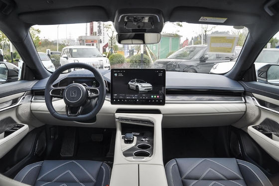 Op maat gemaakte rode/blauwe energievoertuigen Zeeker 001 Elektrische auto's met 616 km geïntegreerde kilometers