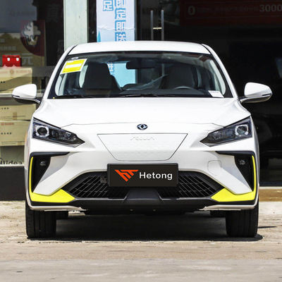 Dongfeng E70 Pro High Speed elektrisch voertuig met 5 zitplaatsen en ternarische lithiumbatterie