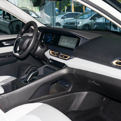 Dongfeng E70 Pro High Speed elektrisch voertuig met 5 zitplaatsen en ternarische lithiumbatterie