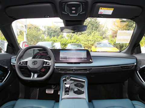 Elektrische brandstof 2023 1.5t Mg 7 Comfort versie van benzine auto met ESC luxe 210km auto