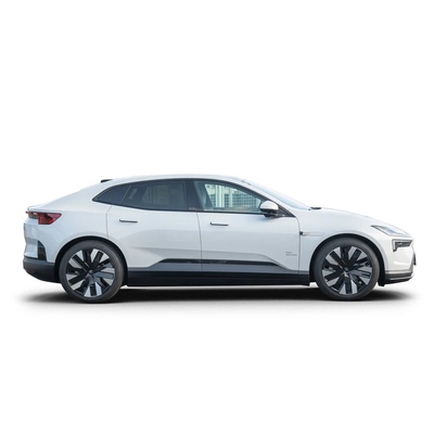 Laat de kracht van zuivere elektrische motoren los met de Polestar 4 Pro Plus met een bereik van 612 km.