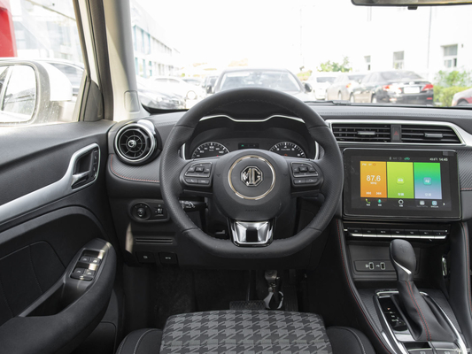 MG ZS 1.5L Automatische 5 deuren 5 zitplaatsen SUV Gebruikte auto's Hoge snelheid 170km/h Benzine Privéwagen