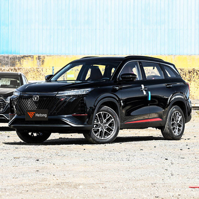 Hoge snelheid brandstofvoertuigen Changan CS75 Plus touchscreen en minimale grote afstand 15°-20° SUV