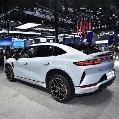 BYD Song L 4WD EV Car 602 Km Range 5 deuren 5 zitplaatsen SUV voor uw klant vereisten