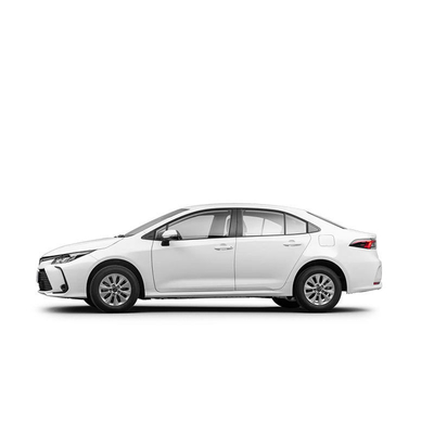 Links stuur Toyota Corolla Dual Engine Energy Cars voor woon-werkverkeer tegen betaalbare prijzen