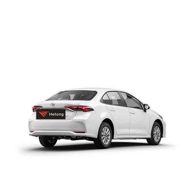 Links stuur Toyota Corolla Dual Engine Energy Cars voor woon-werkverkeer tegen betaalbare prijzen