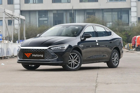 BYD Qing Plus DM-i55km EV 5 zitplaatsen Tweedehands auto's voor wereldwijde reizen en huishouden